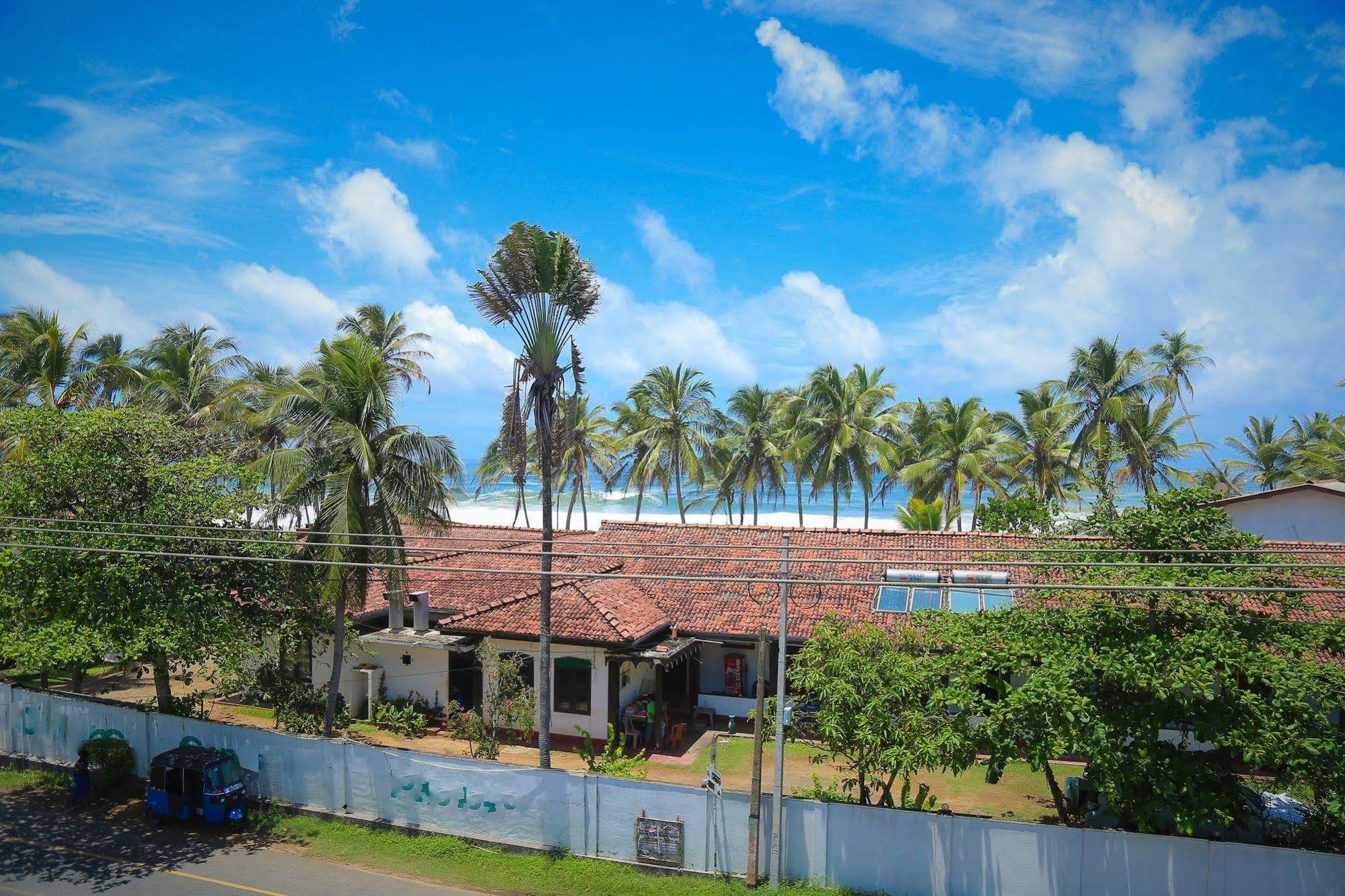 Aurora Hotel Hikkaduwa Exterior foto